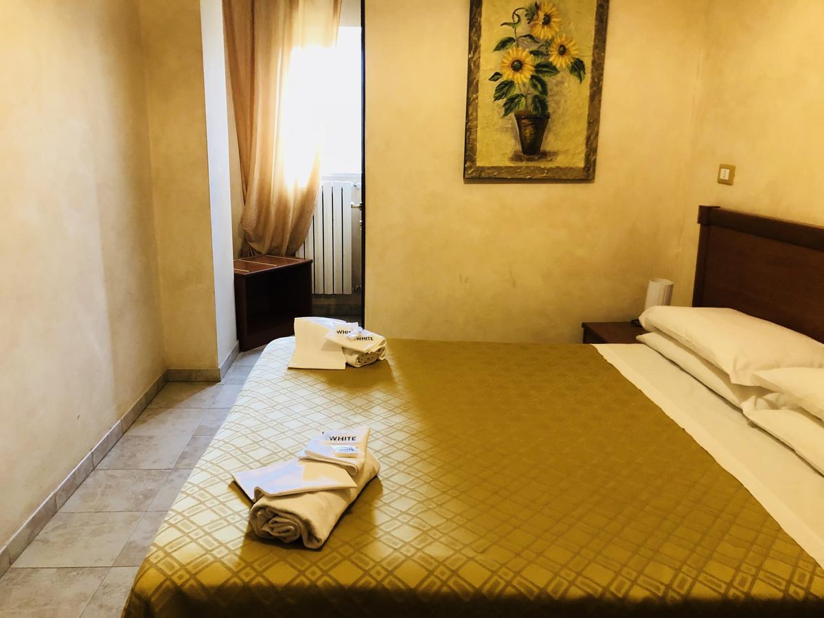Hotel Casarola - Trigoria Castel di Decima エクステリア 写真