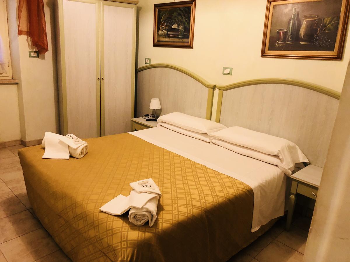 Hotel Casarola - Trigoria Castel di Decima エクステリア 写真
